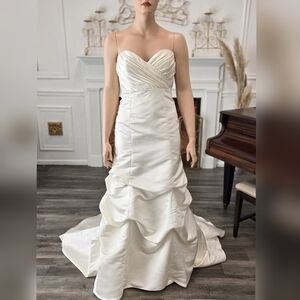Eden Bridal Gold Label Ivory Satin Ruched Sweetheart Trumpet Wedding dress sz 16